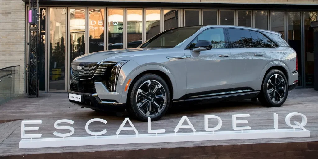 Cadillac បើកដំណើរការលក់ Escalade IQ ជារថយន្ត SUV អគ្គិសនីទំហំធំក្នុងប្រទេសកូរ៉េដោយមានចម្ងាយបើកបរ ដល់ទៅ 739 km